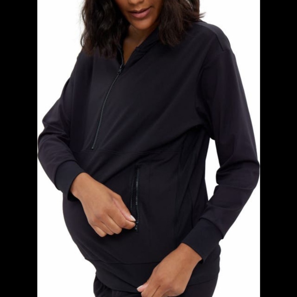 Ingrid & Isabel cozy maternity/nursing half zip hoodie